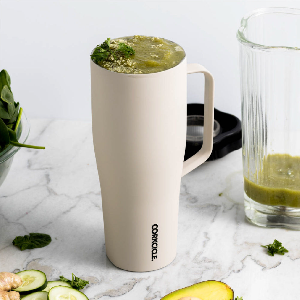 cold-cup-xl-s4 588f4a27c4cf--2230CLT-lifestyle.jpg